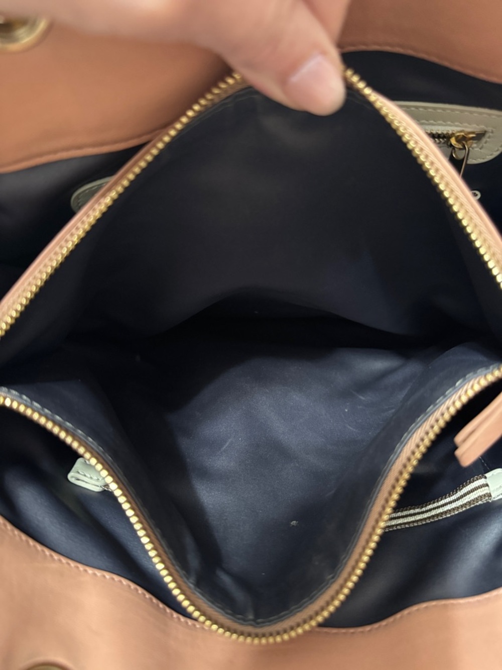 Henri Bendel blush pink 🩷 lambskin expandable chain tote with COA - Picture 14 of 15